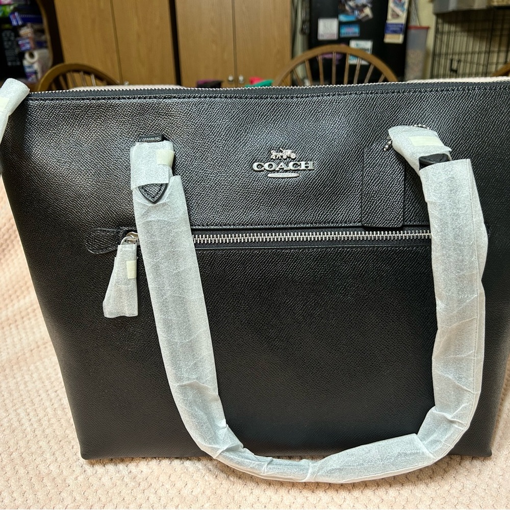 Coach zipper tote